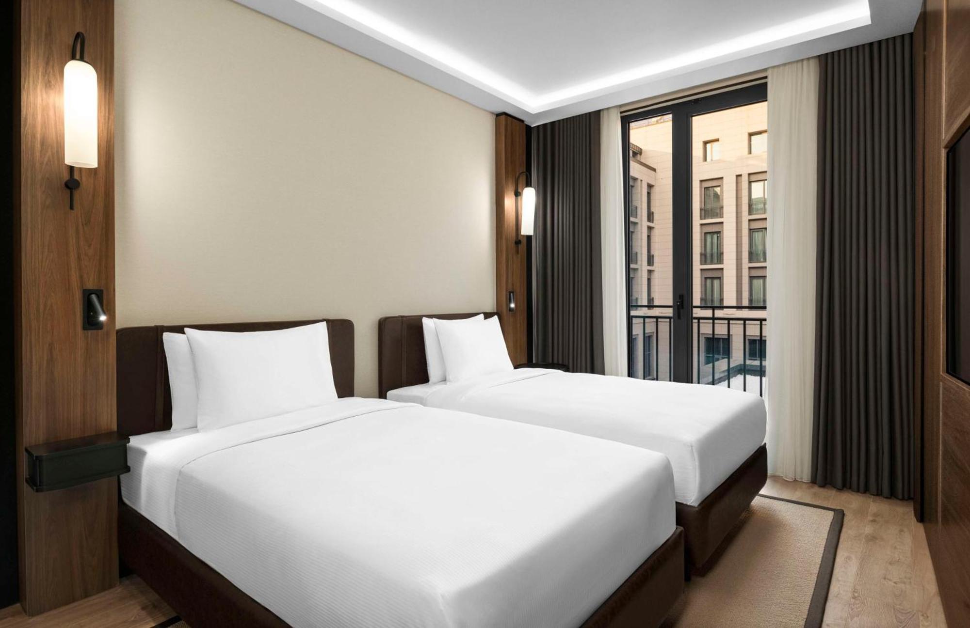 Altunizade Suites Istanbul, Curio Collection By Hilton Экстерьер фото